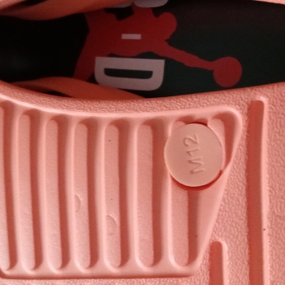 Women New Balance flip flops - Picture 4 of 4